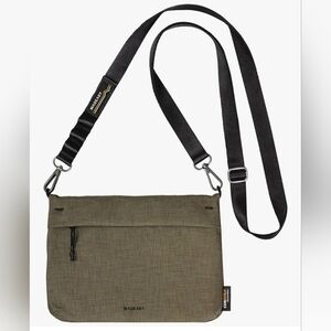 Small Crossbody Bag Travel Water-Resistant 2L Sacoche 8.6 x 6.1 x 1.2 Wild Green